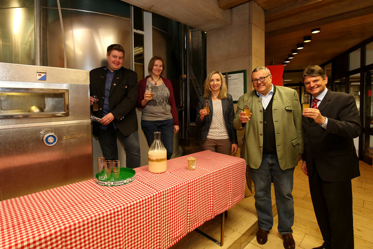 Cheers! – a birthday beer for FAU